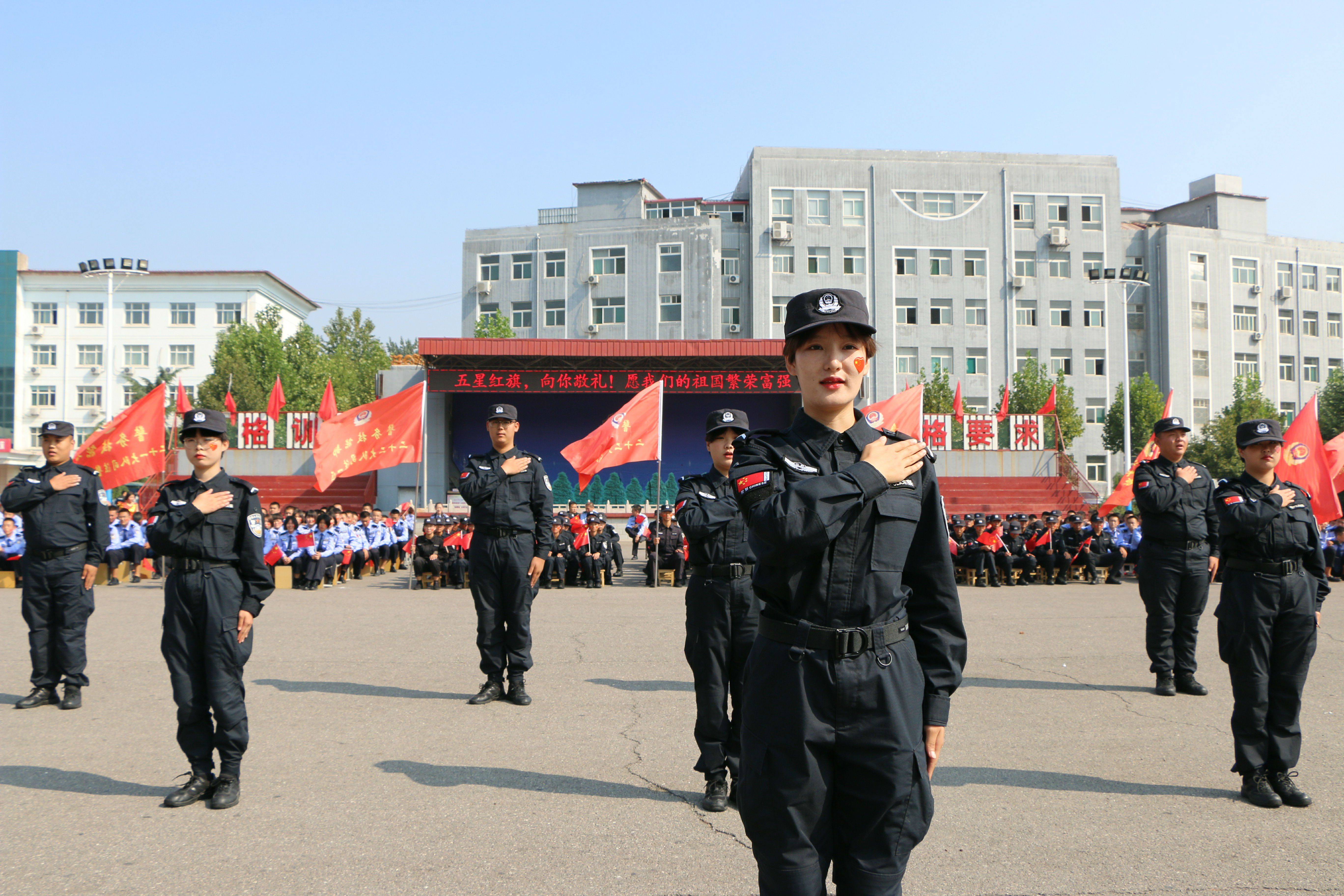 手语操《感恩的心》警务技战术部.jpg