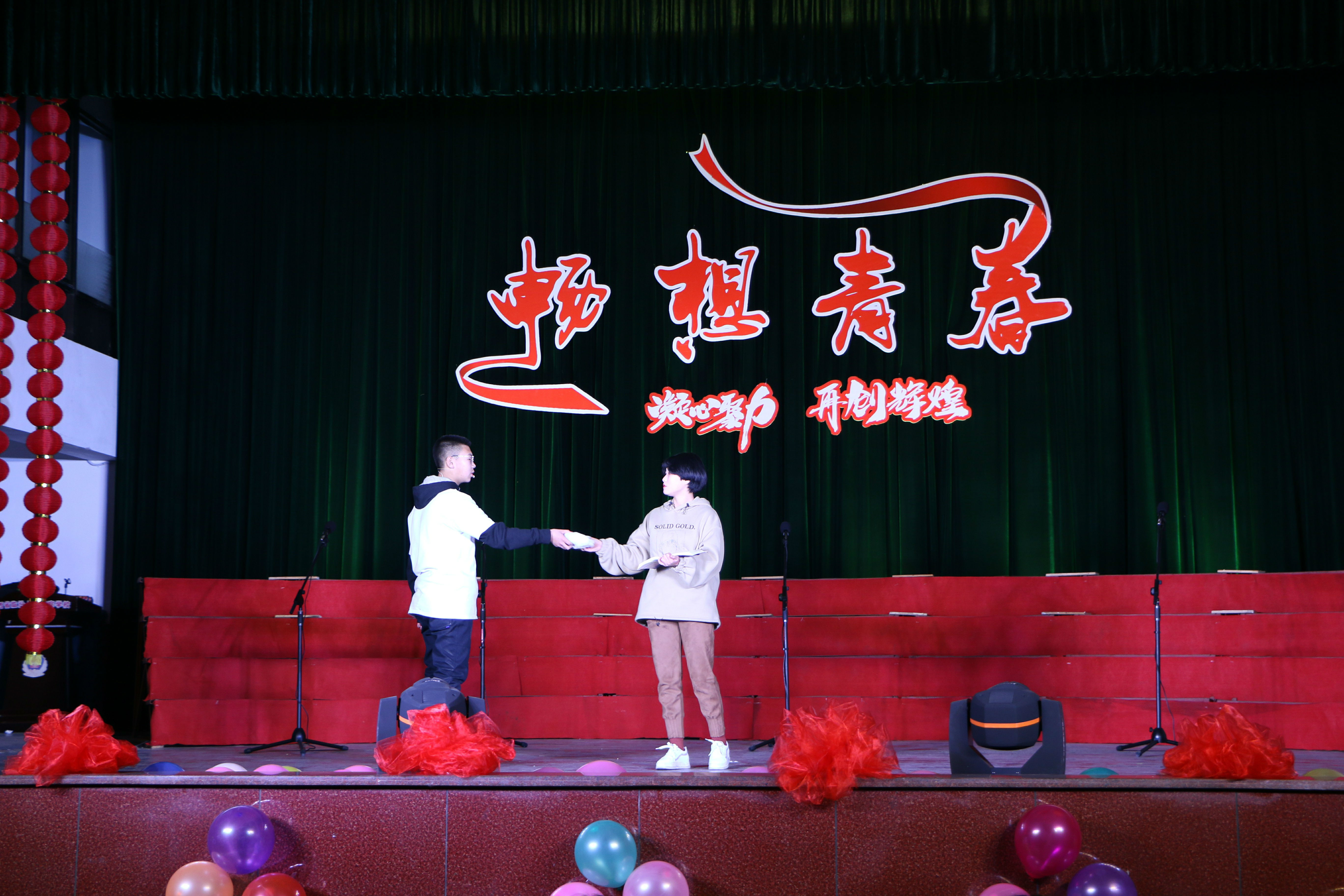 格式工厂警察与赞美诗.jpg